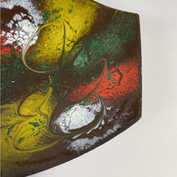 Vintage ENAMELED Copper Art BOWL 5.5” Footed MCM Green Yellow Red Abstract Swirl - Picture 5 of 7